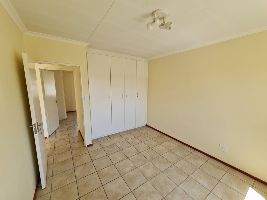 To Let 2 Bedroom Property for Rent in Noordhang Gauteng