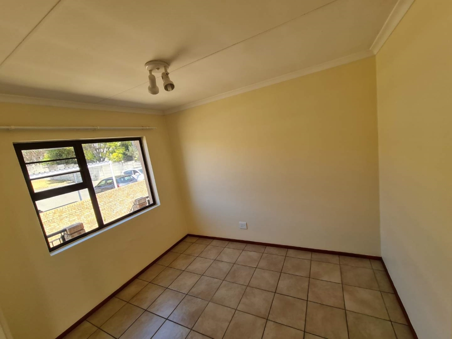 To Let 2 Bedroom Property for Rent in Noordhang Gauteng