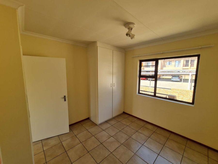 To Let 2 Bedroom Property for Rent in Noordhang Gauteng