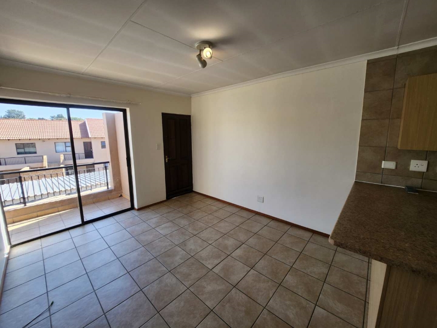 To Let 2 Bedroom Property for Rent in Noordhang Gauteng