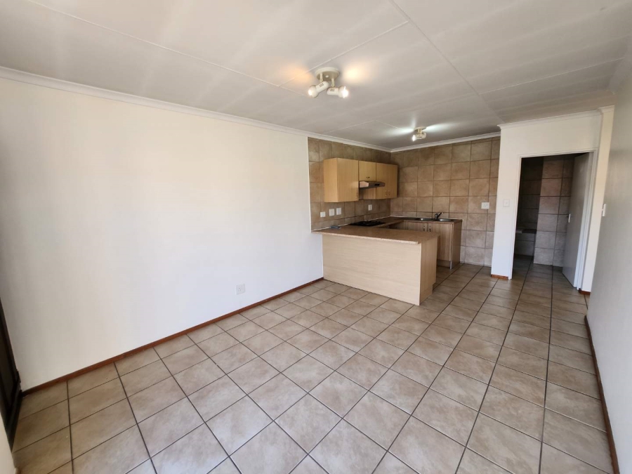 To Let 2 Bedroom Property for Rent in Noordhang Gauteng