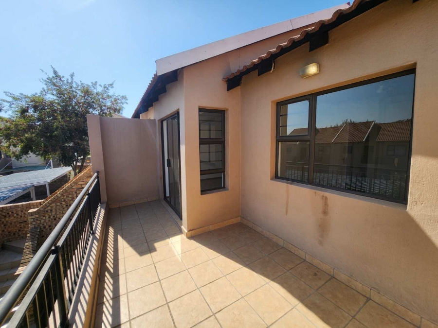 To Let 2 Bedroom Property for Rent in Noordhang Gauteng