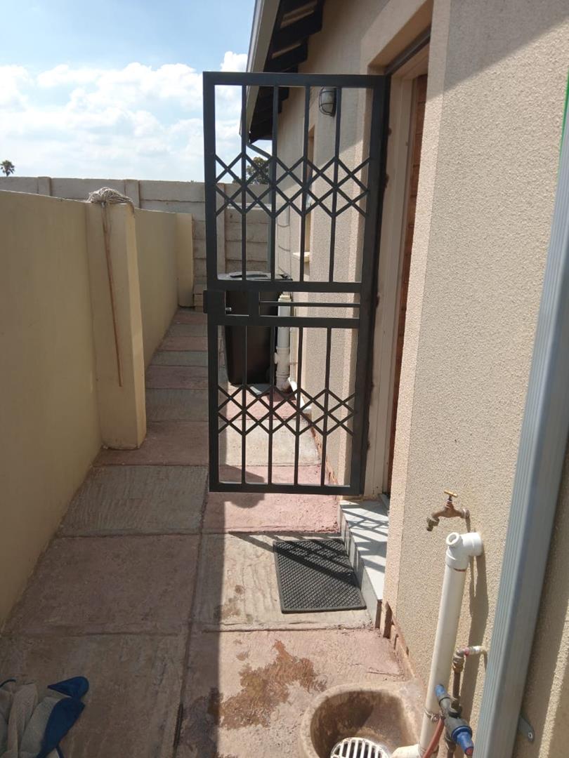 2 Bedroom Property for Sale in New Modder Gauteng