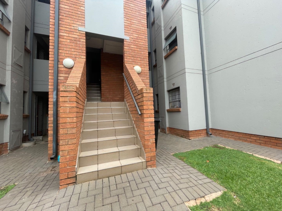 2 Bedroom Property for Sale in Jansenpark Gauteng
