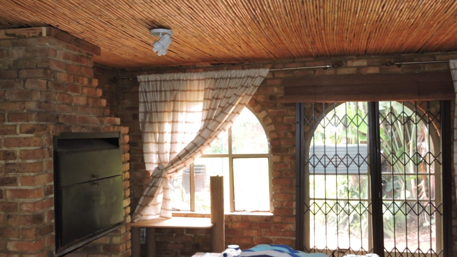 4 Bedroom Property for Sale in Faerie Glen Gauteng