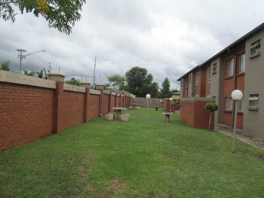 2 Bedroom Property for Sale in Booysens Gauteng