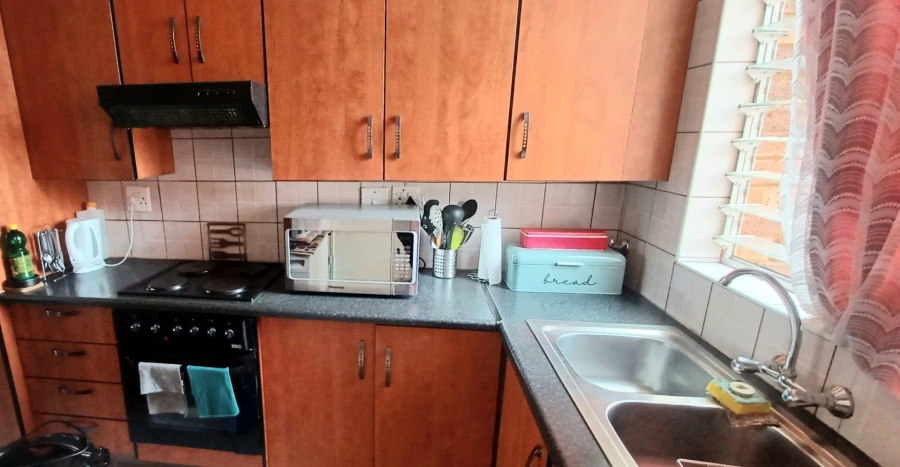 2 Bedroom Property for Sale in Pretoria North Gauteng