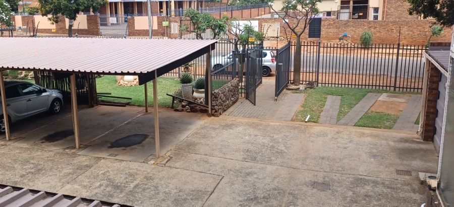 2 Bedroom Property for Sale in Pretoria North Gauteng