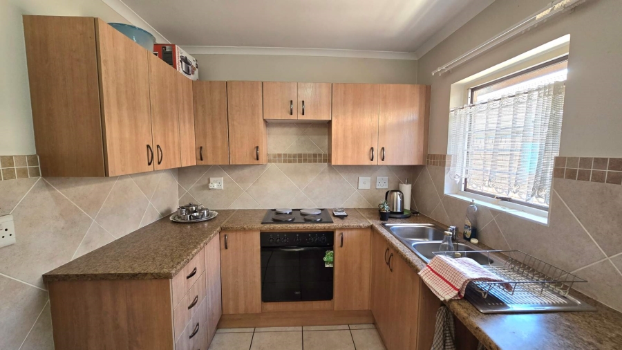 2 Bedroom Property for Sale in Montana Tuine Gauteng