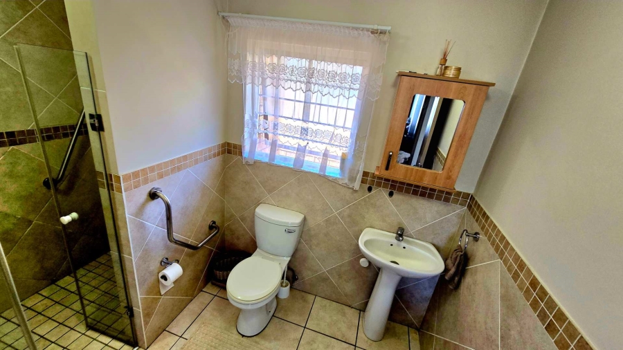 2 Bedroom Property for Sale in Montana Tuine Gauteng