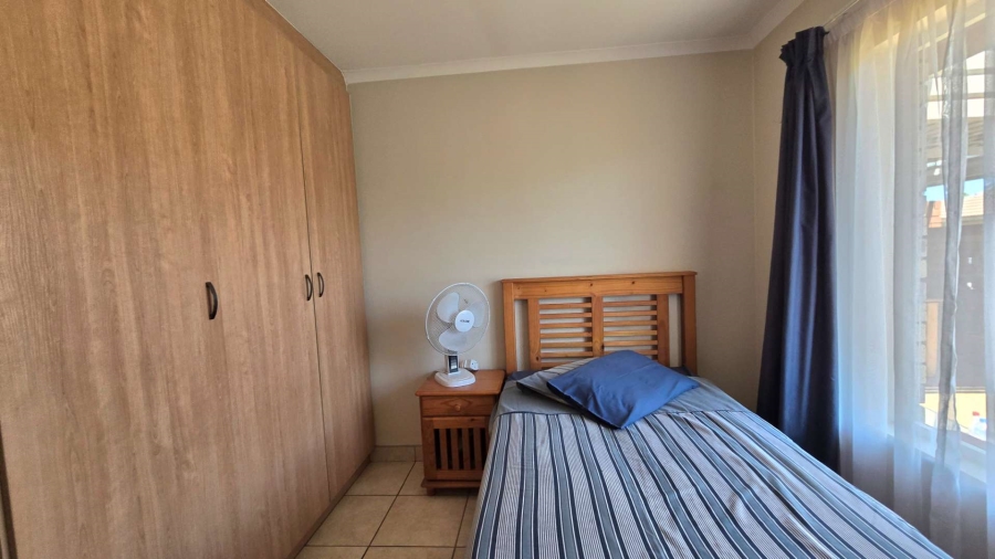 2 Bedroom Property for Sale in Montana Tuine Gauteng