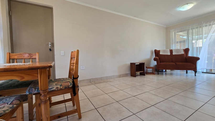 2 Bedroom Property for Sale in Montana Tuine Gauteng