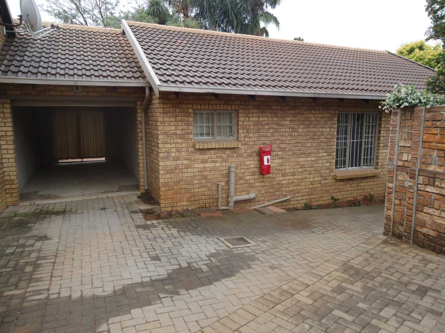 2 Bedroom Property for Sale in Moreleta Park Gauteng