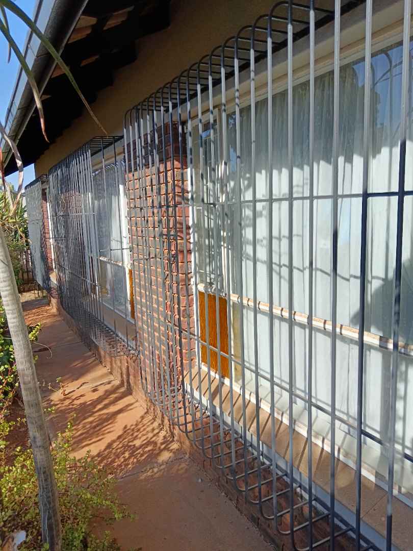 3 Bedroom Property for Sale in Pretoria North Gauteng