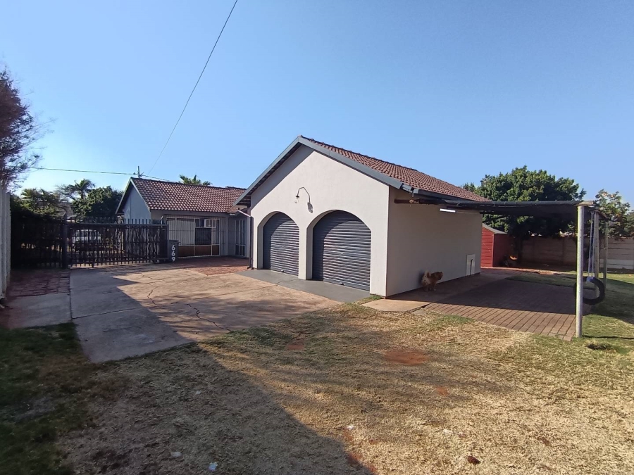 3 Bedroom Property for Sale in Pretoria North Gauteng