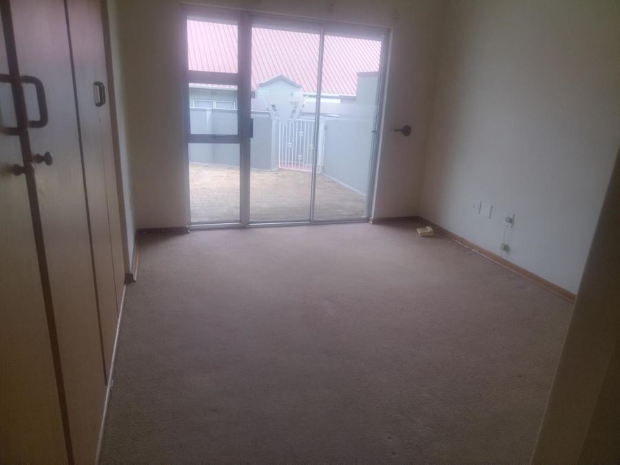 2 Bedroom Property for Sale in Terenure Gauteng