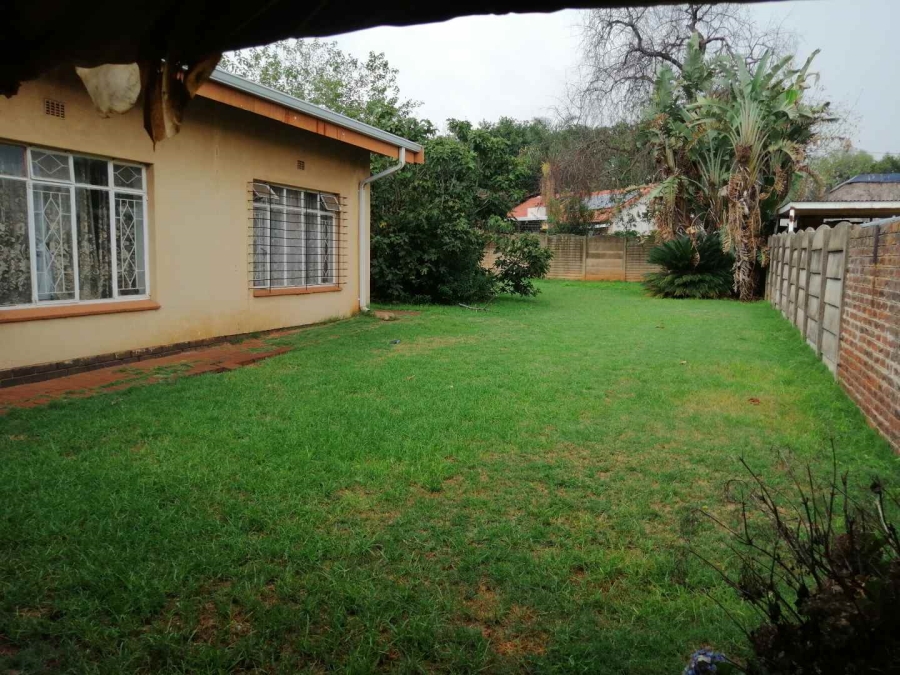 5 Bedroom Property for Sale in Birchleigh Gauteng