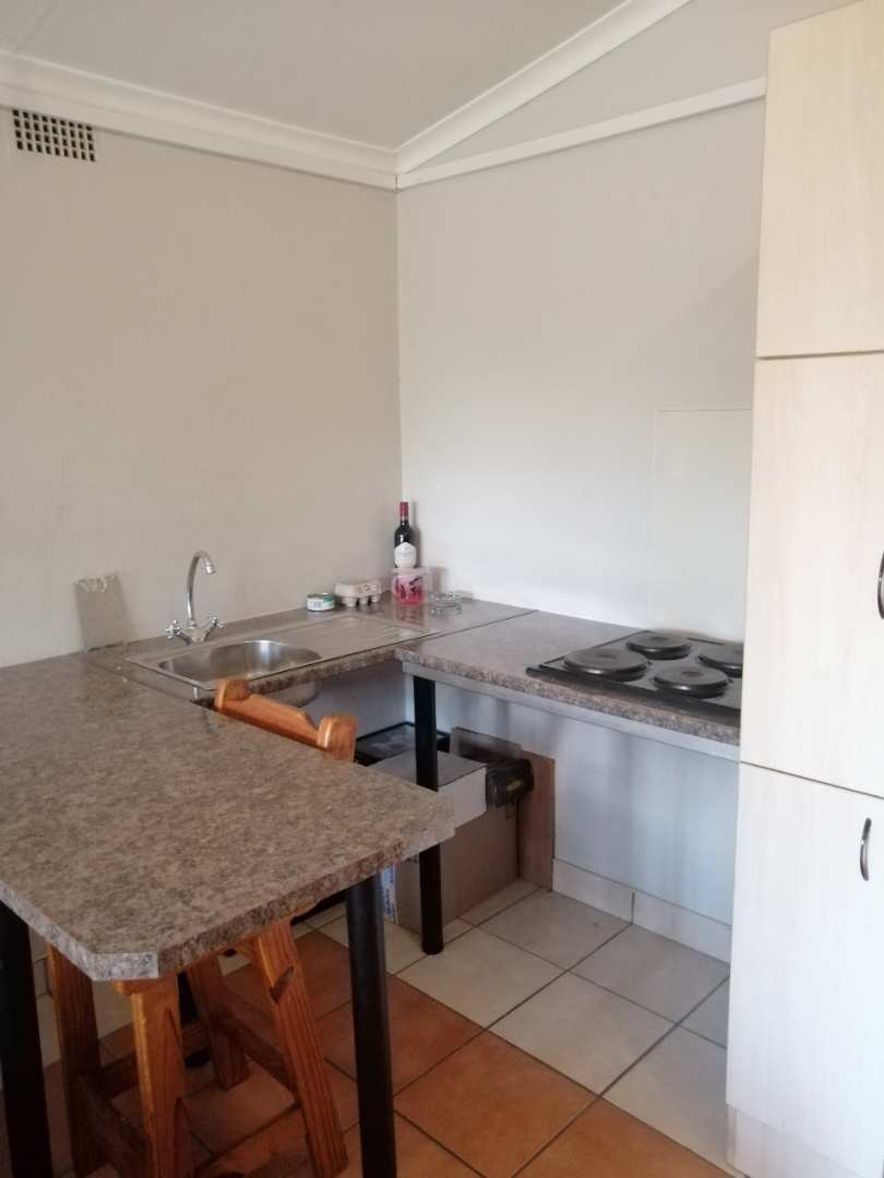 5 Bedroom Property for Sale in Birchleigh Gauteng