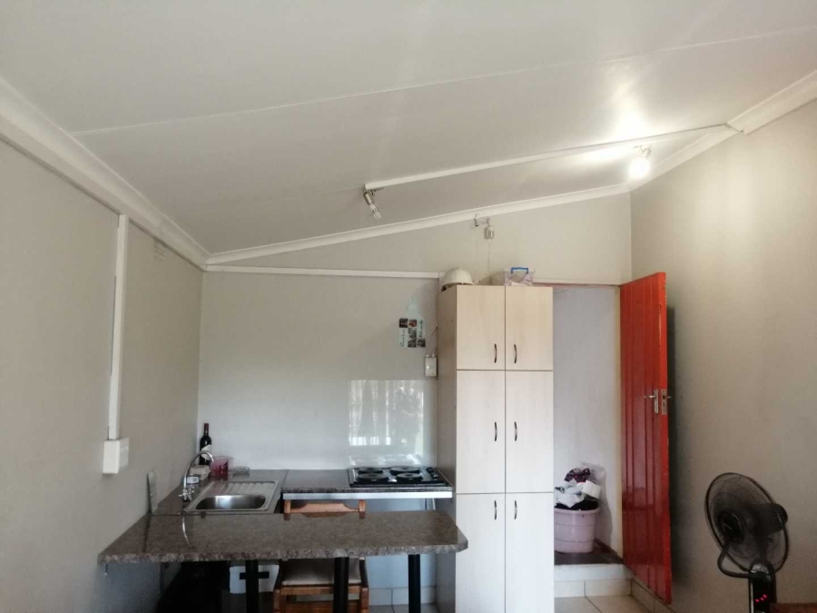 5 Bedroom Property for Sale in Birchleigh Gauteng