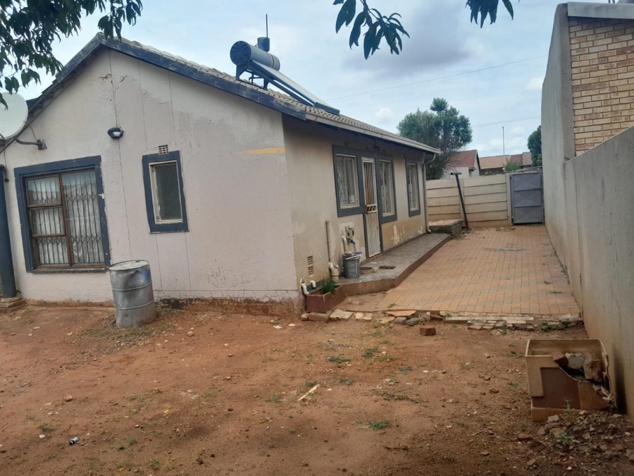 2 Bedroom Property for Sale in Hospital View Gauteng