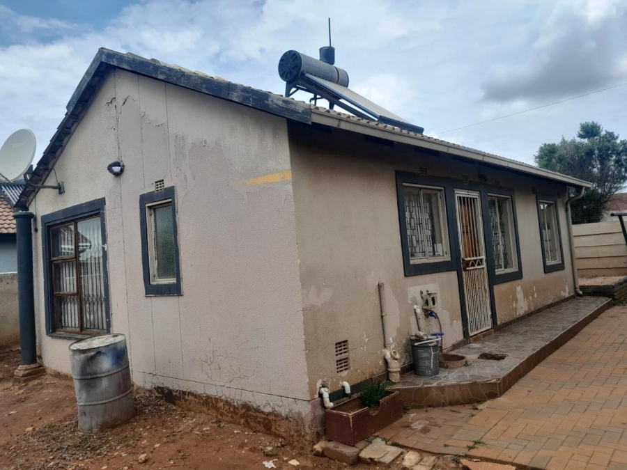 2 Bedroom Property for Sale in Hospital View Gauteng