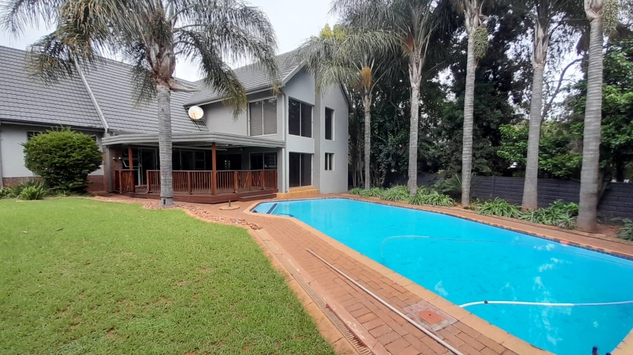 4 Bedroom Property for Sale in Glen Marais Gauteng