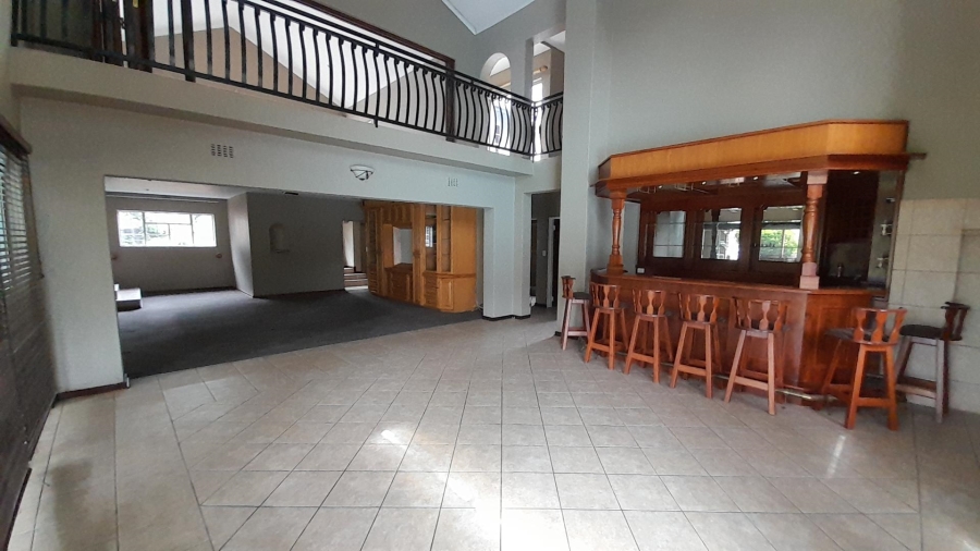 4 Bedroom Property for Sale in Glen Marais Gauteng