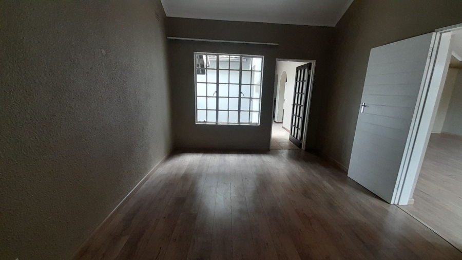 4 Bedroom Property for Sale in Glen Marais Gauteng