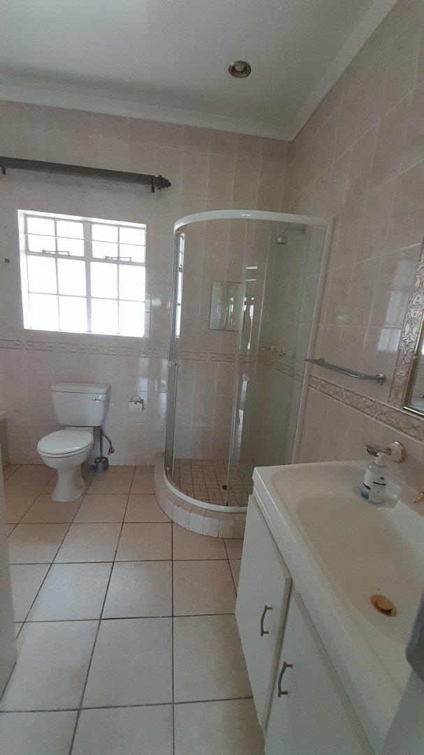 4 Bedroom Property for Sale in Glen Marais Gauteng