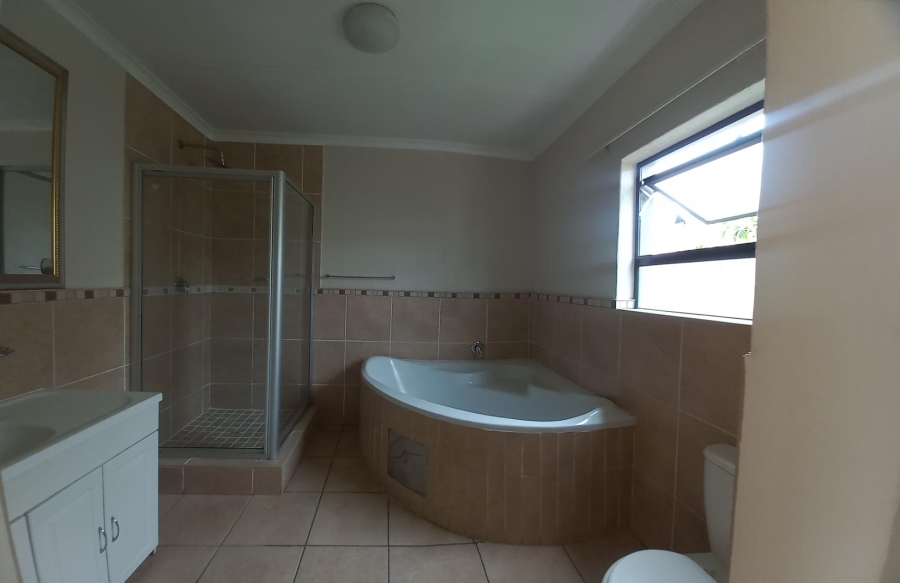 4 Bedroom Property for Sale in Pomona Gauteng