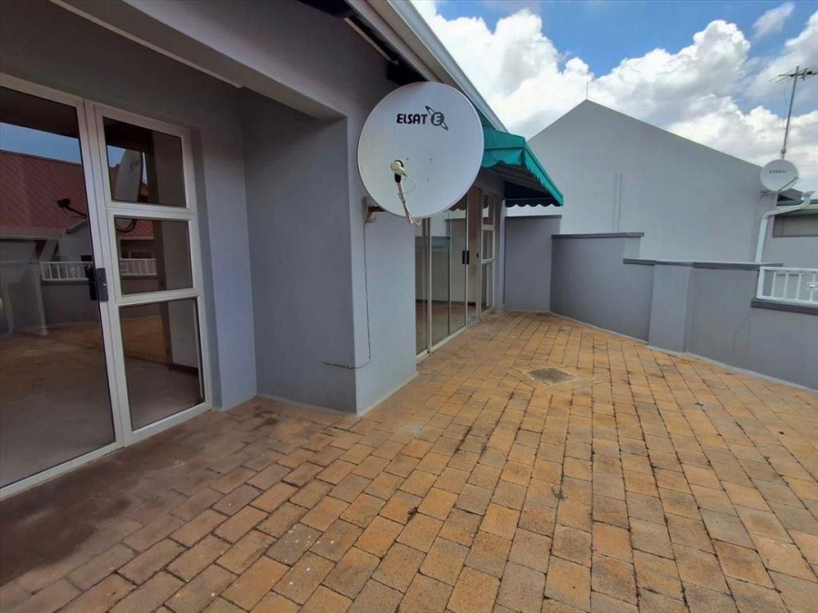 2 Bedroom Property for Sale in Terenure Gauteng