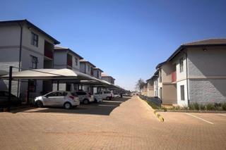 2 Bedroom Property for Sale in Norton Park Gauteng