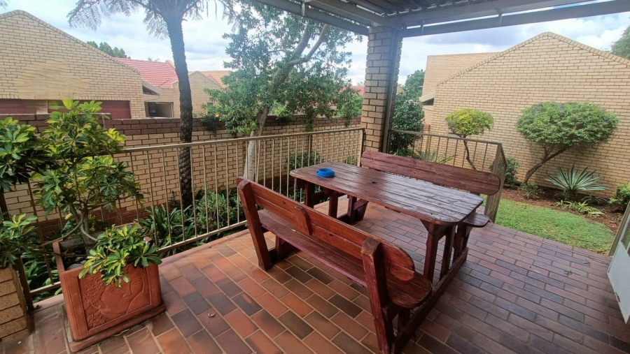 3 Bedroom Property for Sale in Zwartkop Gauteng