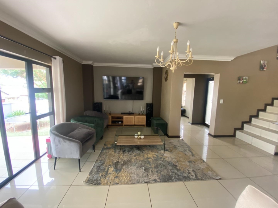 To Let 3 Bedroom Property for Rent in Homes Haven Gauteng