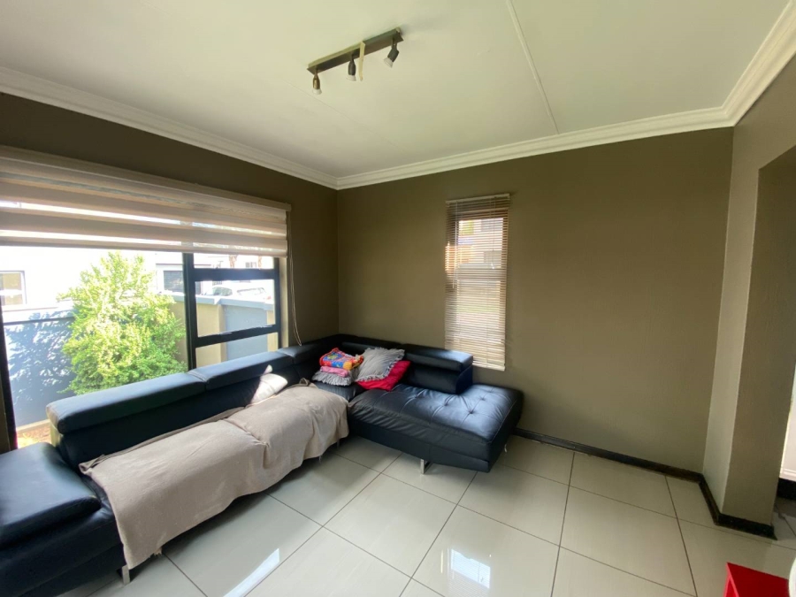 To Let 3 Bedroom Property for Rent in Homes Haven Gauteng