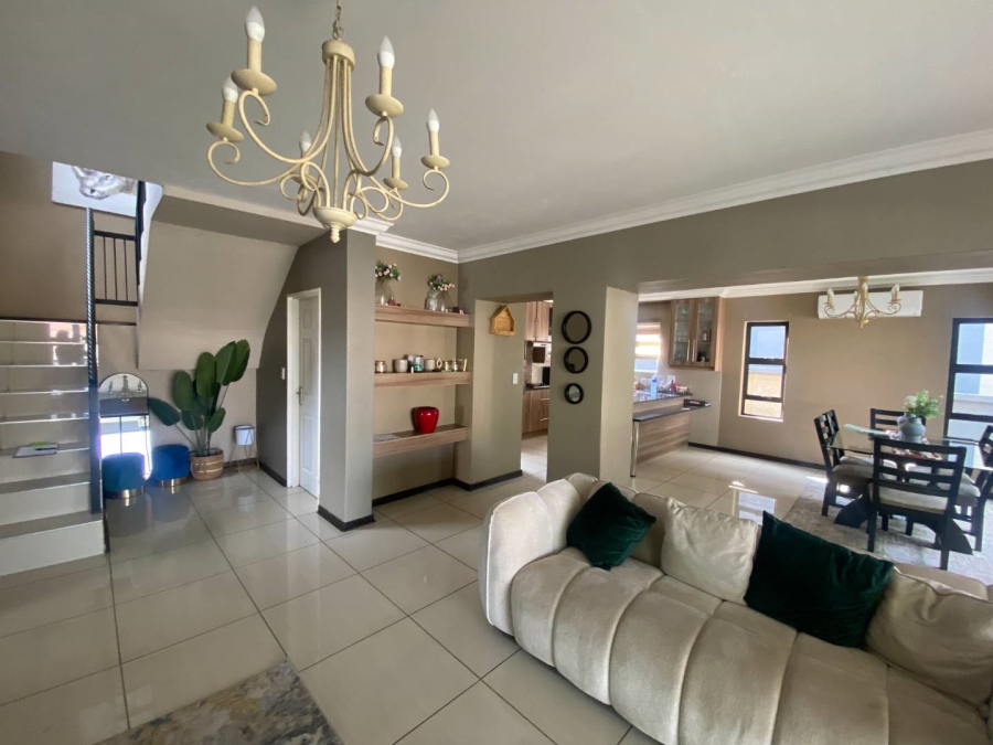 To Let 3 Bedroom Property for Rent in Homes Haven Gauteng