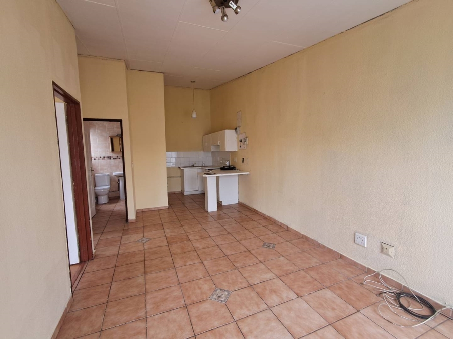 2 Bedroom Property for Sale in Ridgeway Ext 3 Gauteng