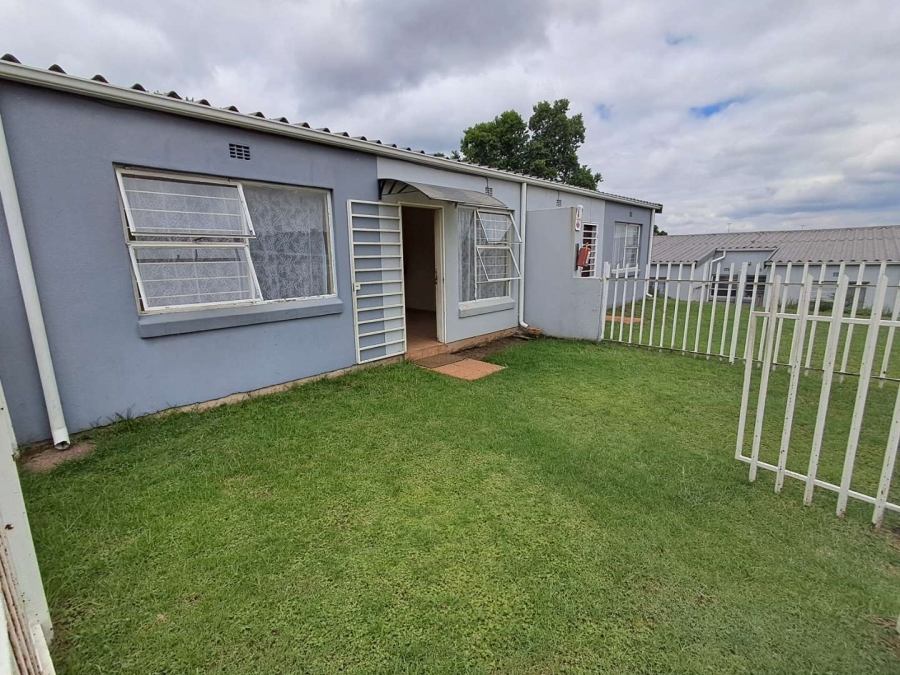 2 Bedroom Property for Sale in Ridgeway Ext 3 Gauteng