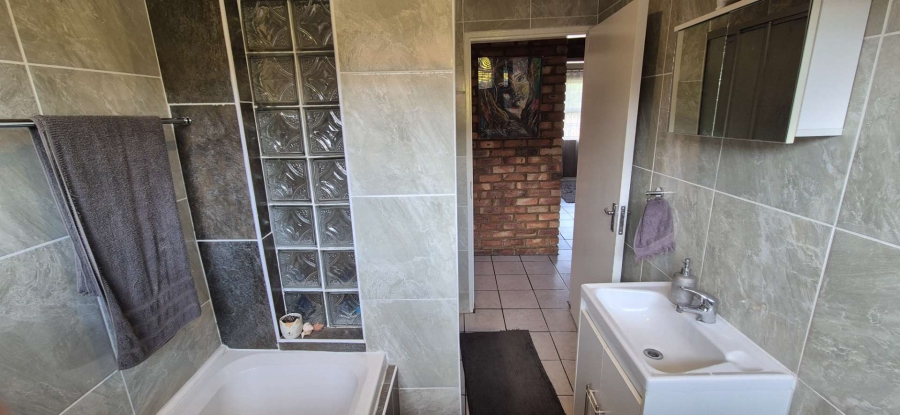 5 Bedroom Property for Sale in Alberton North Gauteng