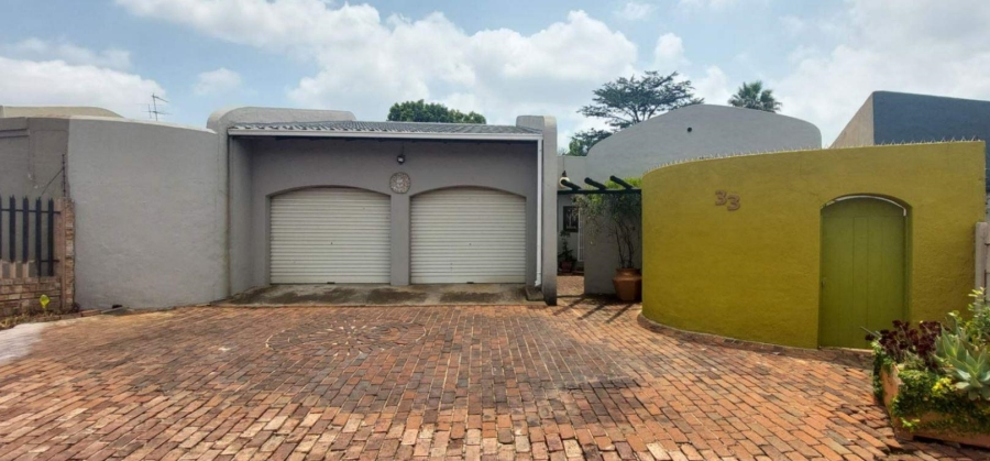 4 Bedroom Property for Sale in Verwoerdpark Gauteng