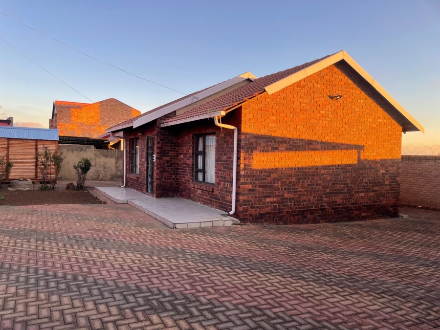 2 Bedroom Property for Sale in Naturena Gauteng