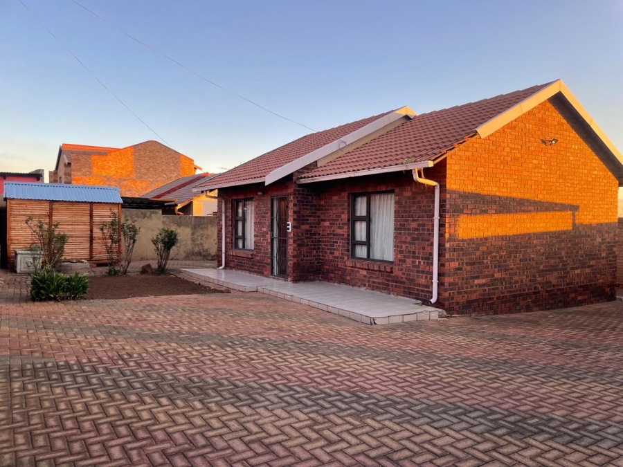 2 Bedroom Property for Sale in Naturena Gauteng