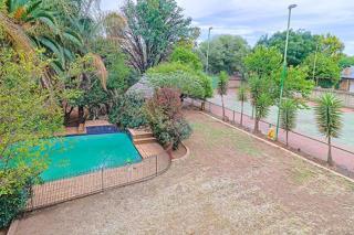 4 Bedroom Property for Sale in Verwoerdpark Gauteng