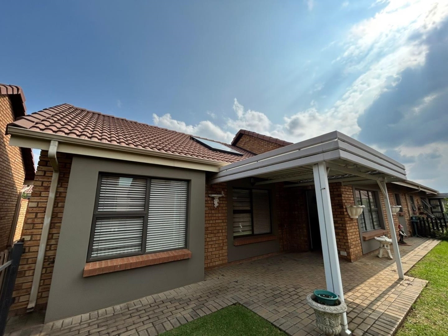 2 Bedroom Property for Sale in Brentwood Park Gauteng