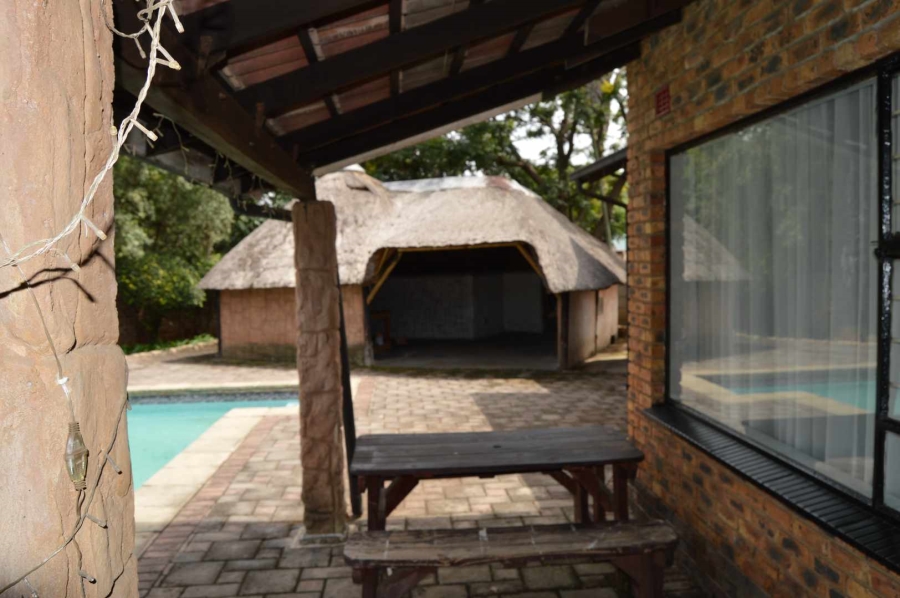 5 Bedroom Property for Sale in Brackenhurst Gauteng