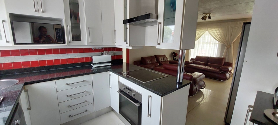 2 Bedroom Property for Sale in Germiston South Gauteng