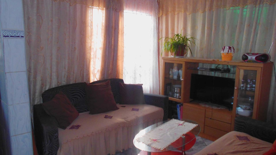 2 Bedroom Property for Sale in Tokoza Gauteng