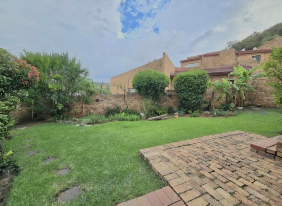 3 Bedroom Property for Sale in Bassonia Gauteng