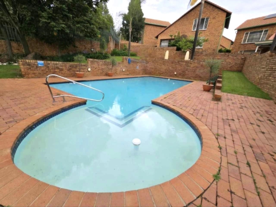 3 Bedroom Property for Sale in Bassonia Gauteng