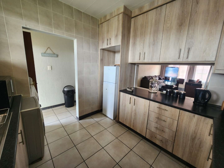 2 Bedroom Property for Sale in Verwoerdpark Gauteng